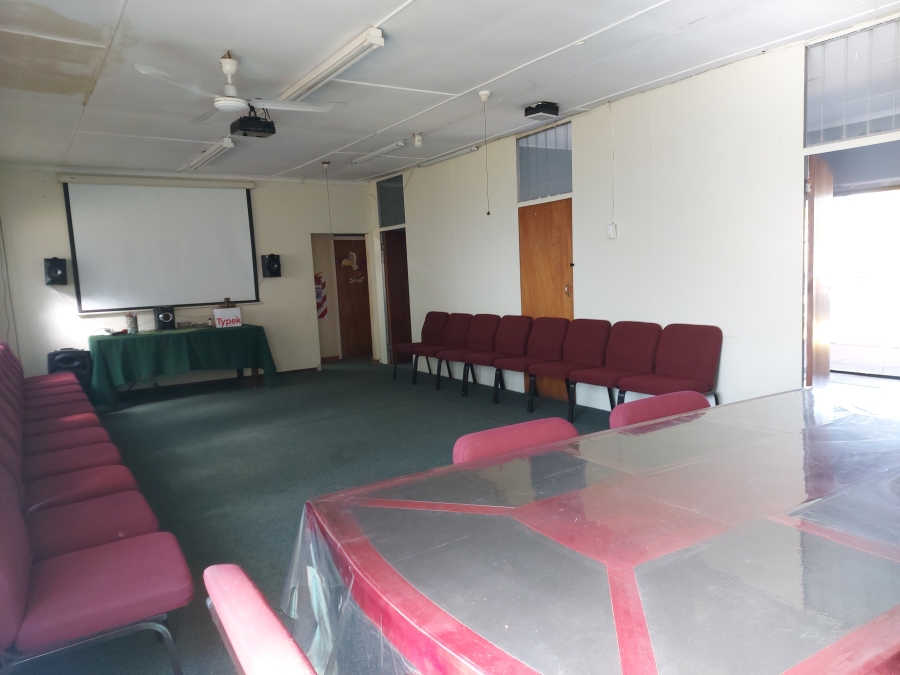 Commercial Property for Sale in Oos Einde North West